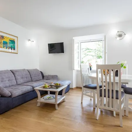 Villa Palace Crodux - Old Town